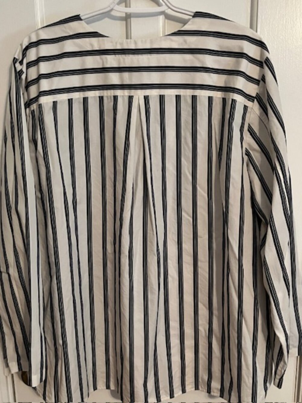 LANDS' END NAVY BLUE & WHITE STRIPED TUNIC, 1X, LS, NO-IRON COTTON; LIKE NEW! - Picture 3 of 3